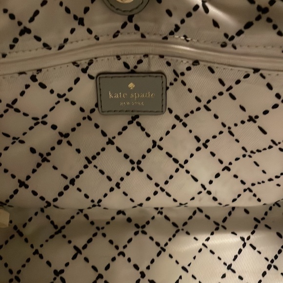 Kate Spade satchel bag in light grey saffiano leather. - Picture 5 of 5